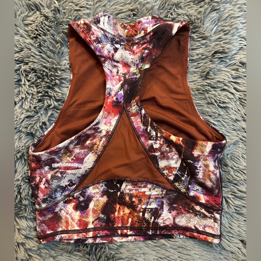 Lululemon Everlux & Mesh Cropped Tank. Size 4
